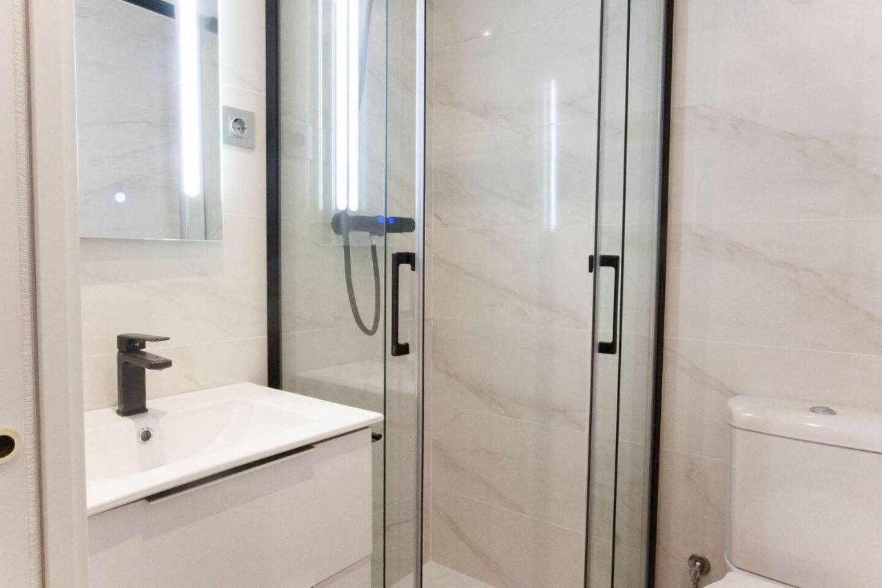 New Moderno Y Elegante Apartamento Centrico Madrid Exteriér fotografie